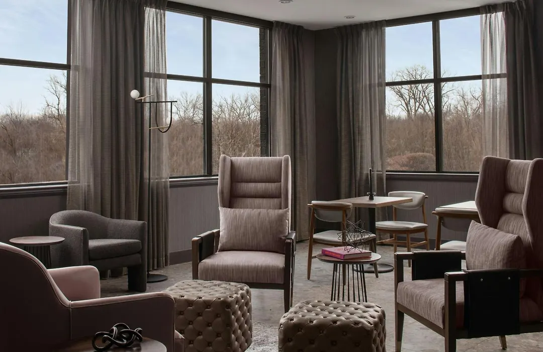 Renaissance Chicago North Shore Hotel-1