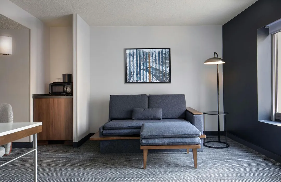 Courtyard By Marriott Chicago Downtown/River North-1