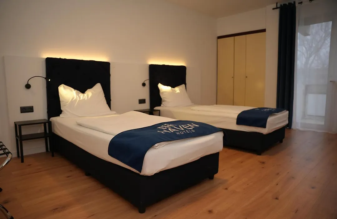 Hotel Am Stadion-1