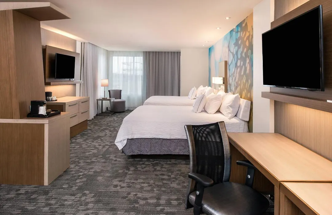 Courtyard By Marriott Detroit Farmington-1