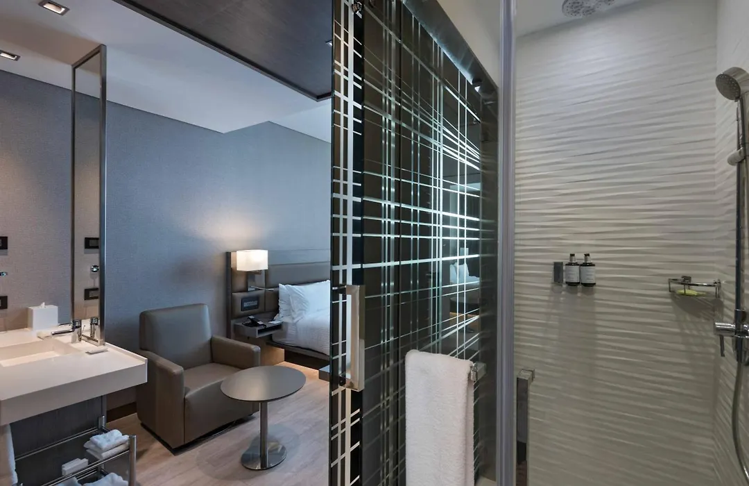 Ac Hotel By Marriott Guatemala City-1