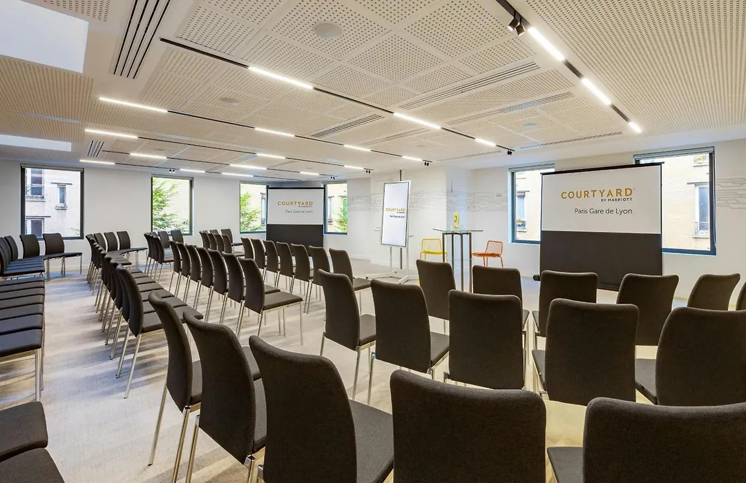Courtyard By Marriott Paris Gare De Lyon-1