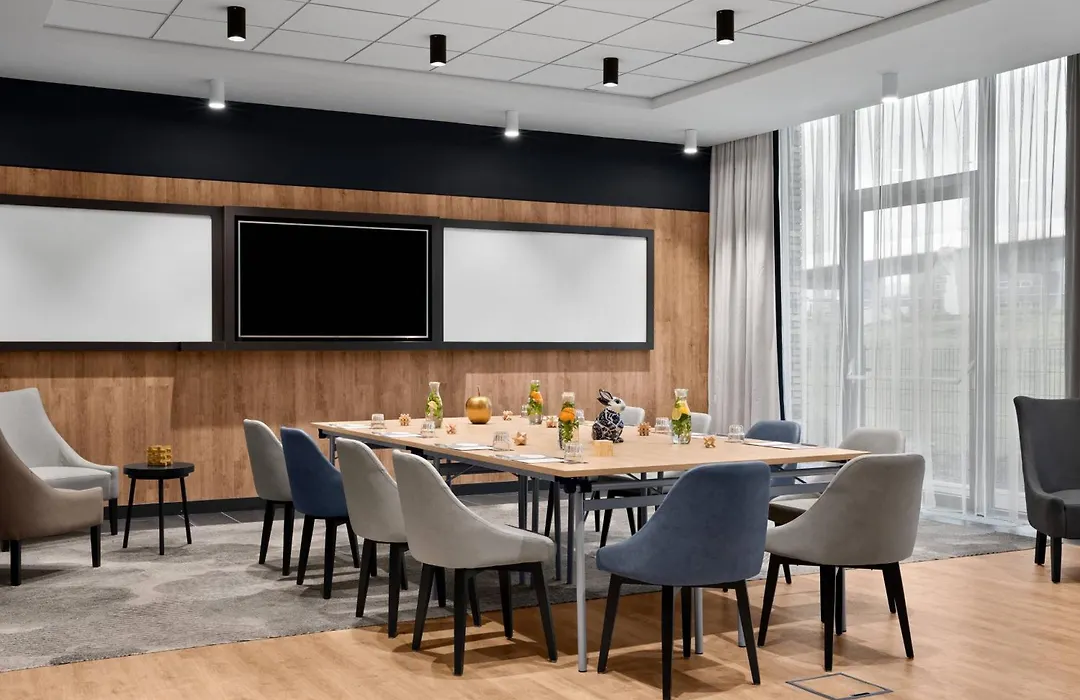 Renaissance Amsterdam Schiphol Airport Hotel-1
