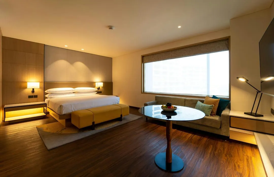 Courtyard By Marriott Vadodara-1