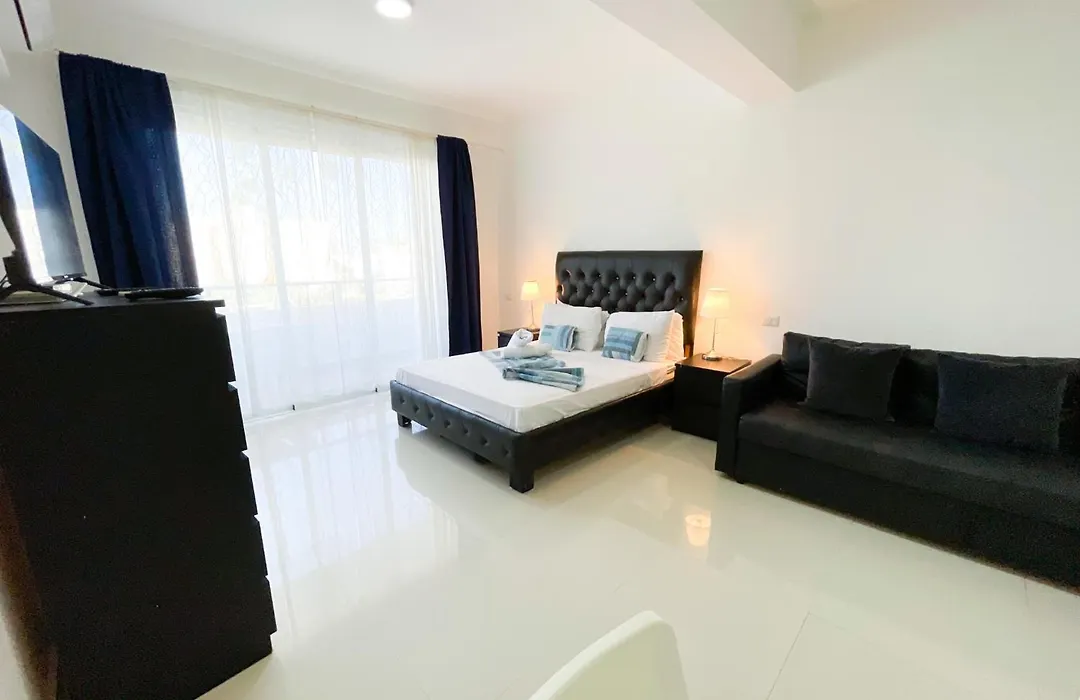 Ducassi Suites Studios Vacation Hotel - Bavaro Beach Club - Wifi - Parking-1