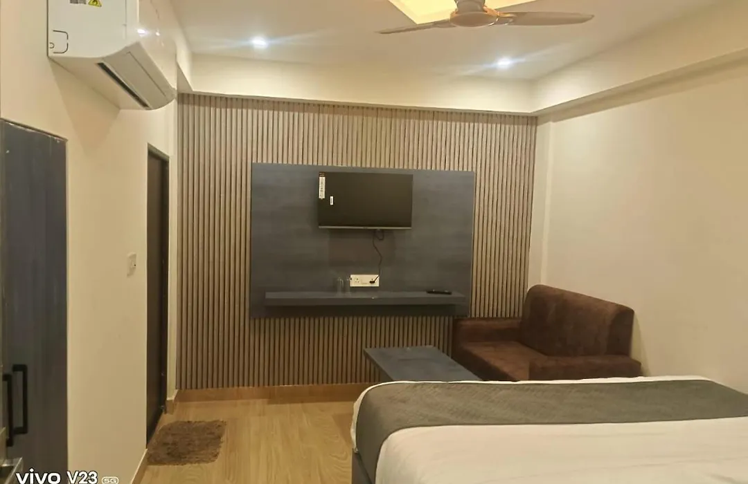 Hotel Abhinandan-1