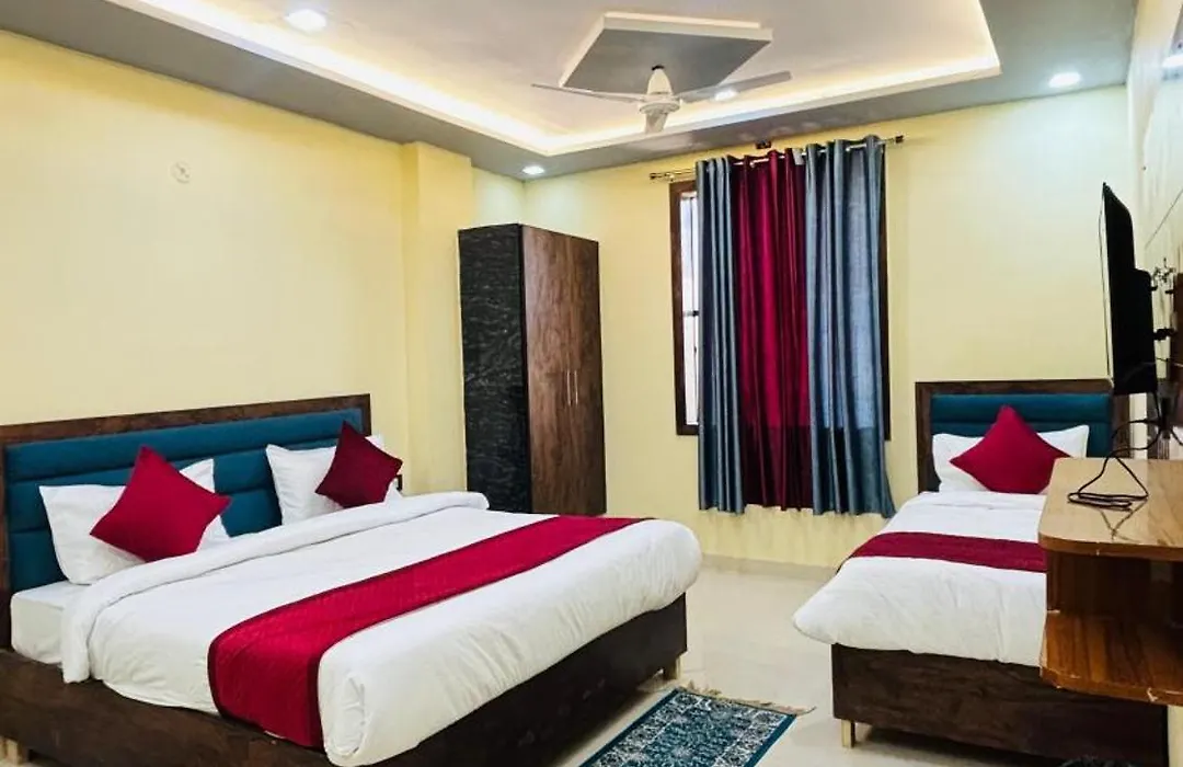 Hotel Al Taj-1
