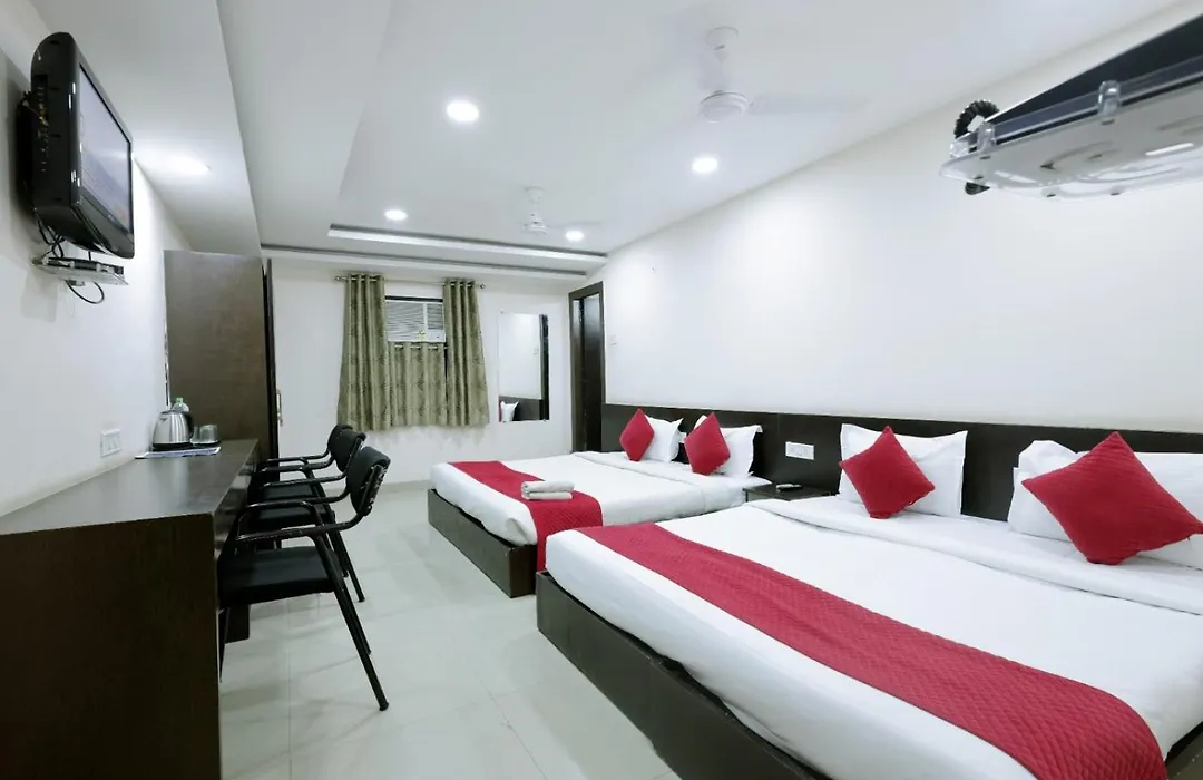 Hotel Diamond And Residences - Vijay Nagar Indore-1