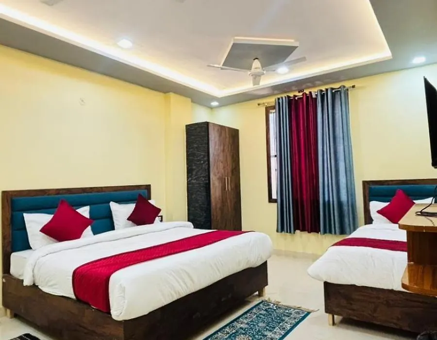 Hotel Al Taj-1