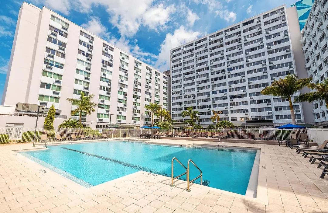 Downtown St Petersburg Edge-District Condos By Barsala-1