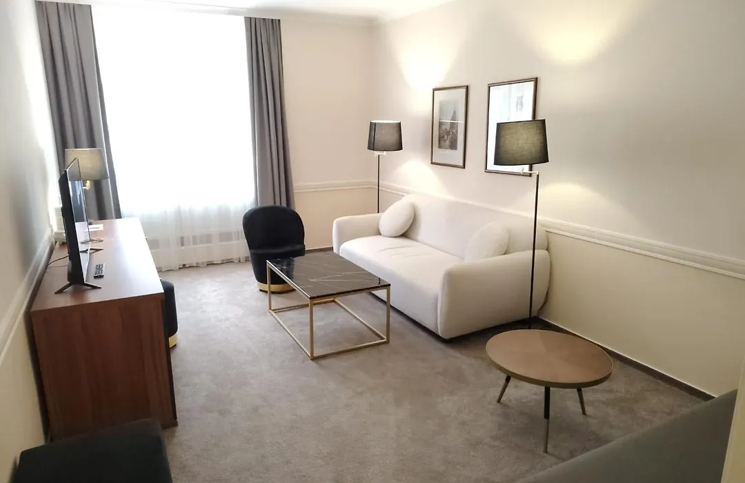 Hotel Embassy-1