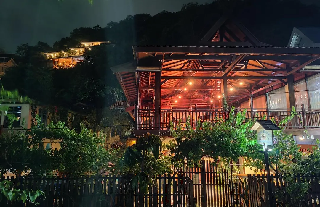 Cool Breeze Authentic Hotel Labuan Bajo Komodo-1