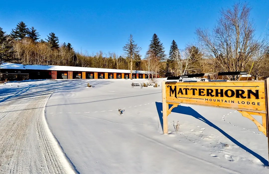 Matterhorns Hunter Lodge-1