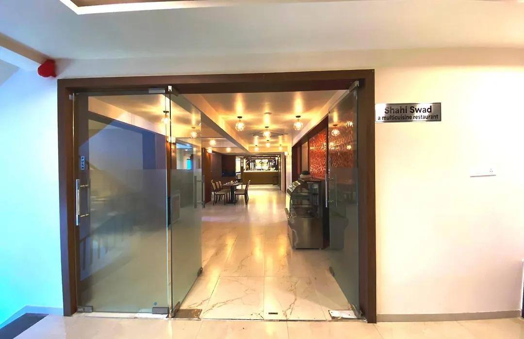 The Grand Sarovar Inn And Suites-1