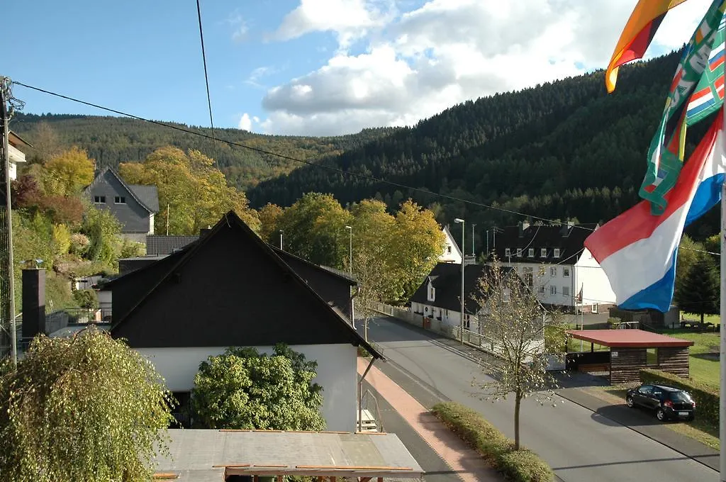 Hollaender Eck-1