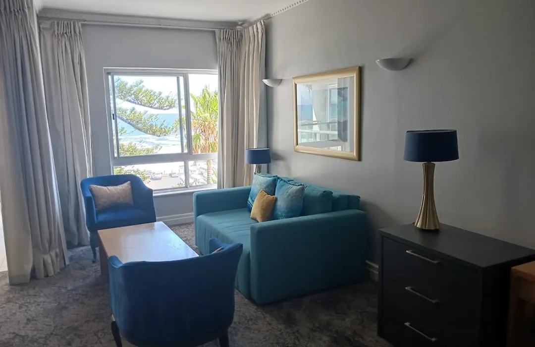 Peninsula All Suites Hotel-1