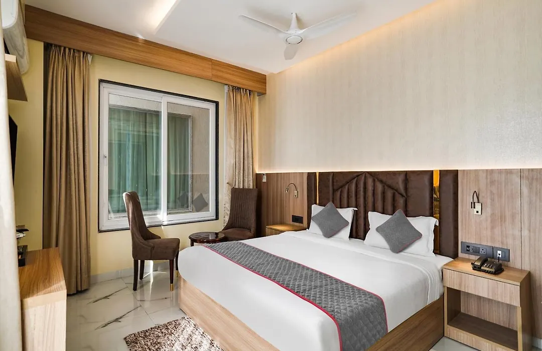 Hotel Ivy Plaza Near Delhi Airport-1
