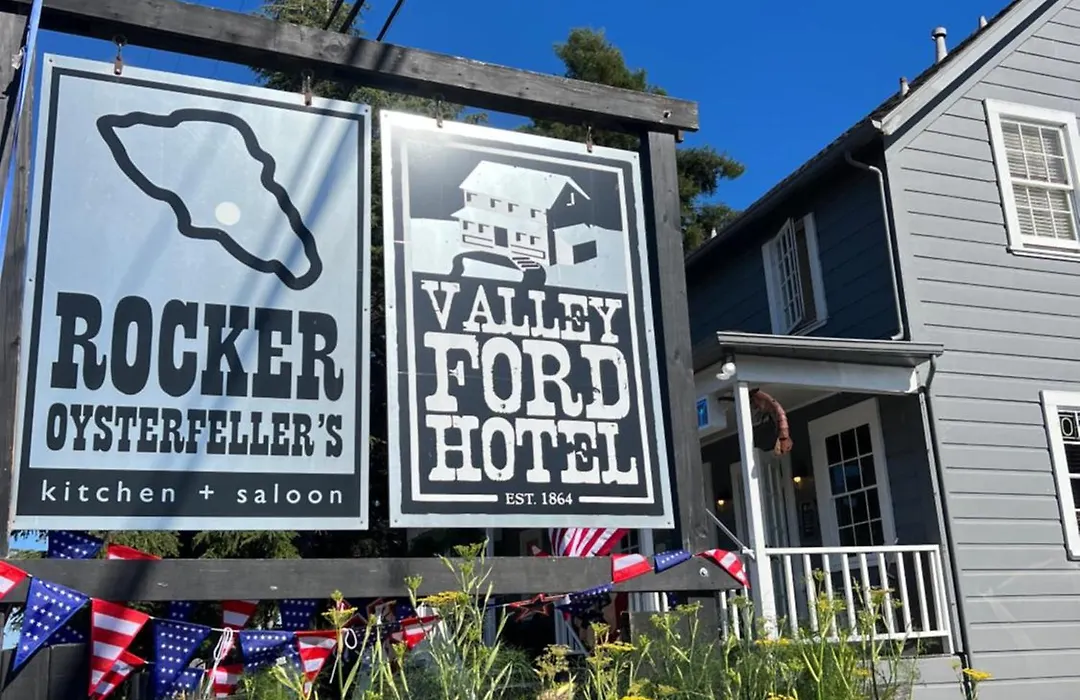Valley Ford Hotel-1
