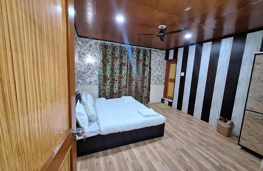 Hotel Naseem-1