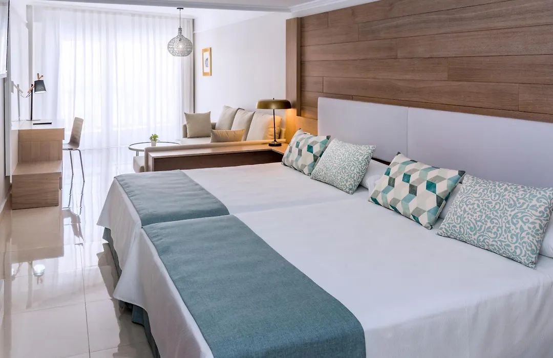 Mediterraneo Bay Hotel & Resort-1