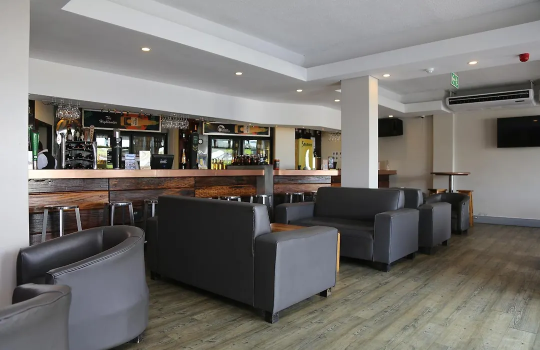 Blue Lagoon Hotel And Conference Centre-1