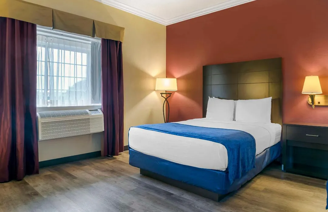 Best Western Greenfield Inn-1