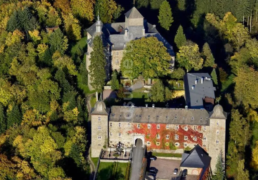 Hotel und Restaurant Burg Schnellenberg-1