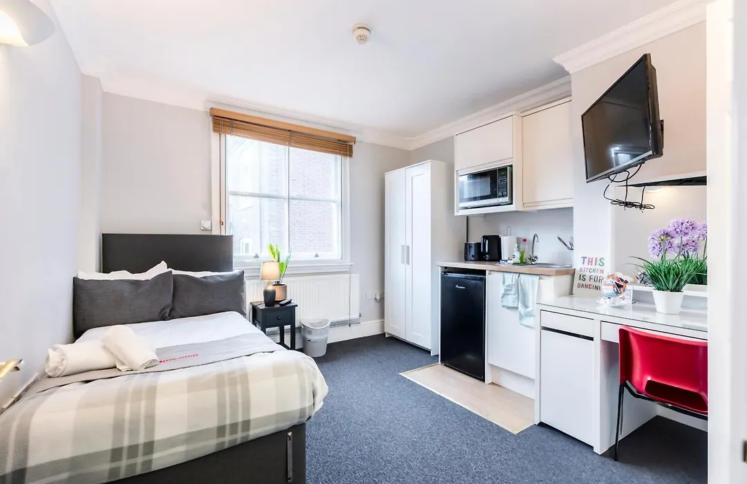 1 Riverside Apartments-1