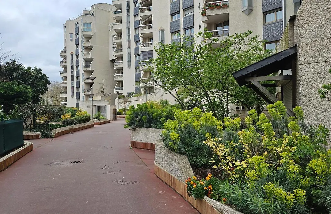 Chambre Parisienne - Proche RER&20 min Paris-1