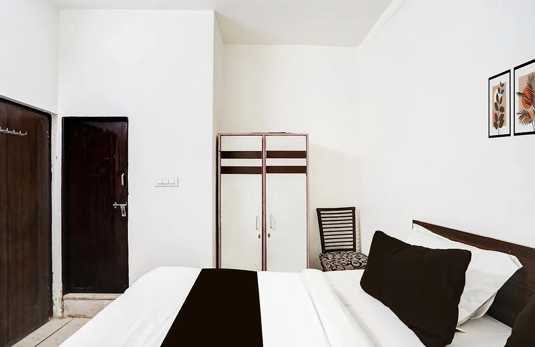 Oyo 1049 Hotel Shri Sai Residency-1