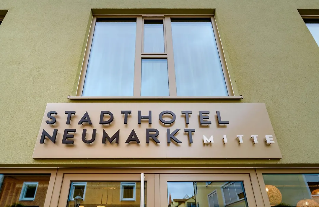 Stadthotel Neumarkt Mitte-1