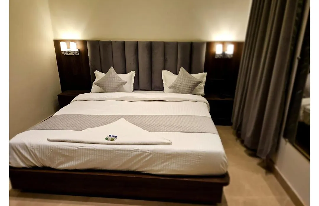 Hotel Majestic Grand By Mng Rooms-1