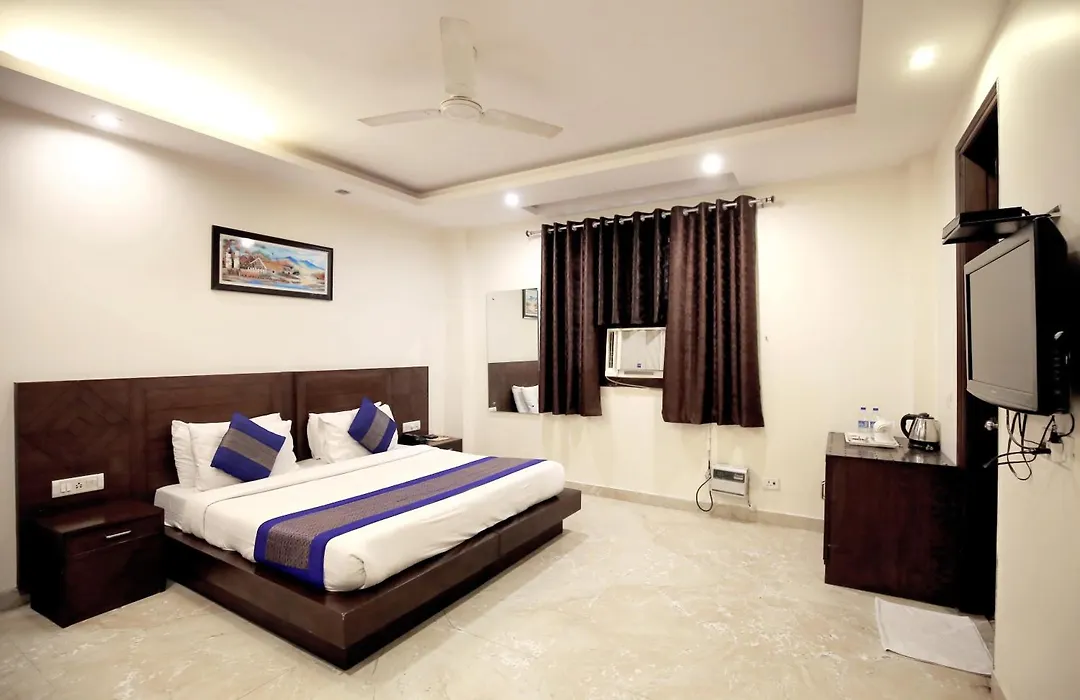 Hotel The Paradise In - Near Karol Bagh Metro Station-1