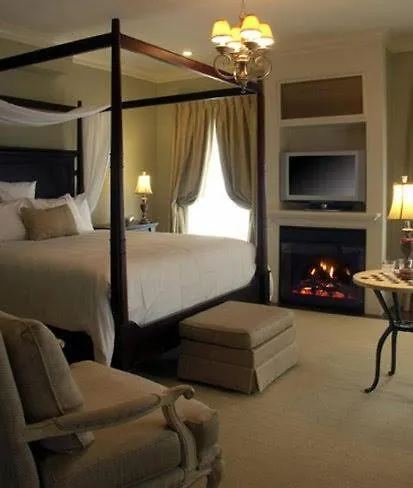 Niagara Crossing Hotel & Spa-1