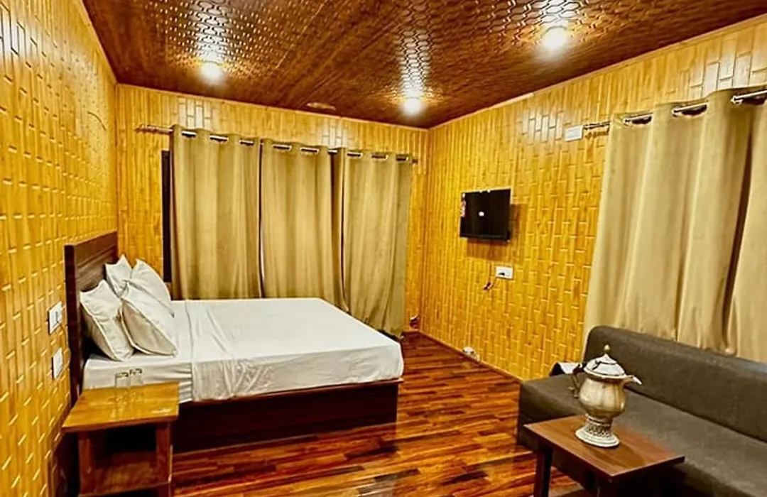 Hotel Luxury Heights-1
