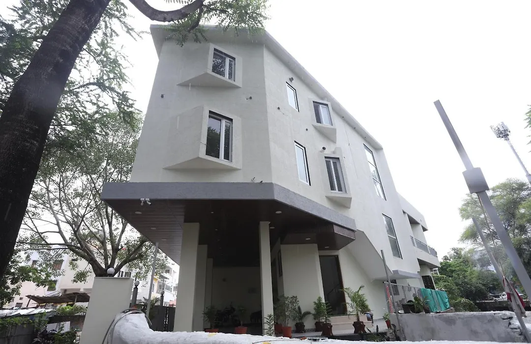 Hotel Indra Palace-1