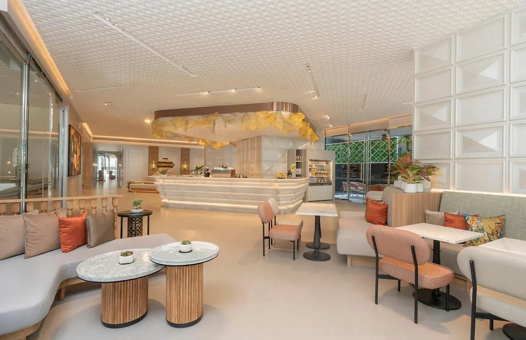 Hyatt Place Bangkok Sukhumvit 1-1