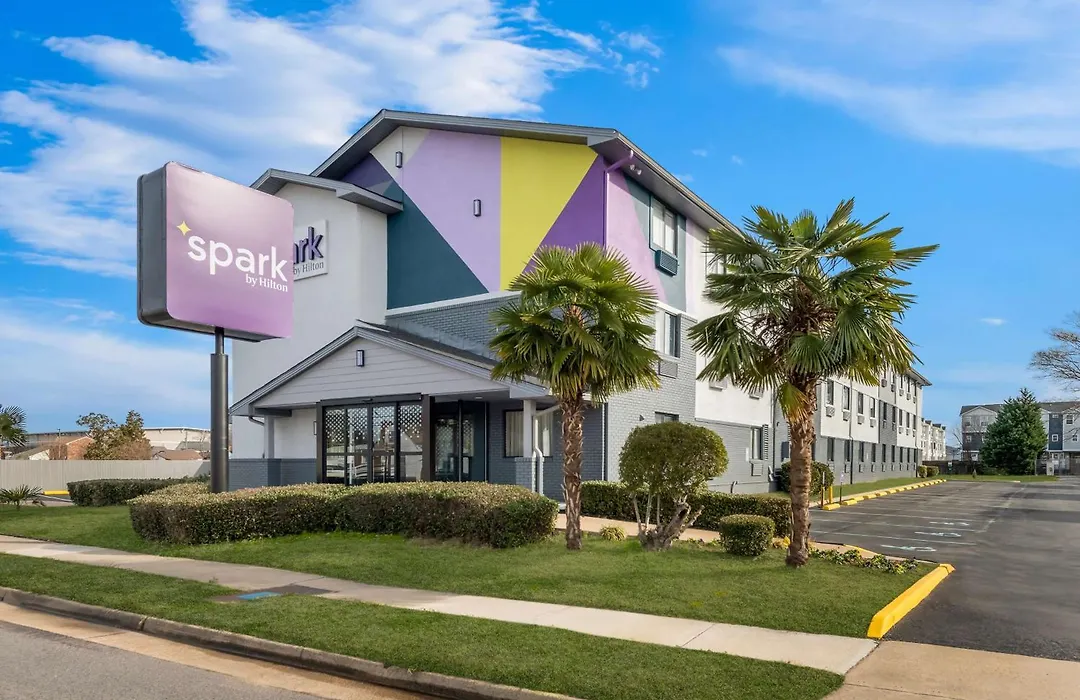 Spark By Hilton Norfolk-1
