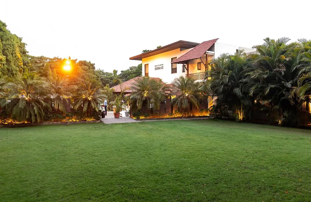 Kwality'S Motel Shiraz-1