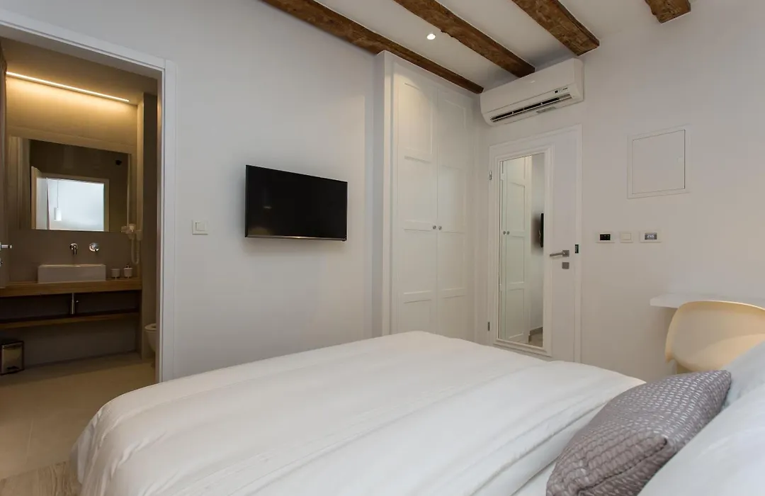 Bifora Heritage Hotel-1