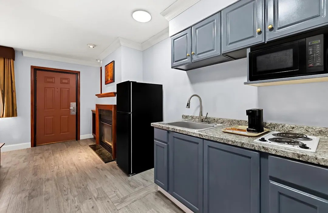 Village Haven Inn & Extended Stay-1