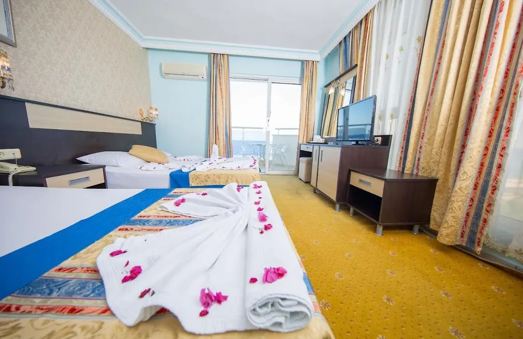 First Class Hotel-1