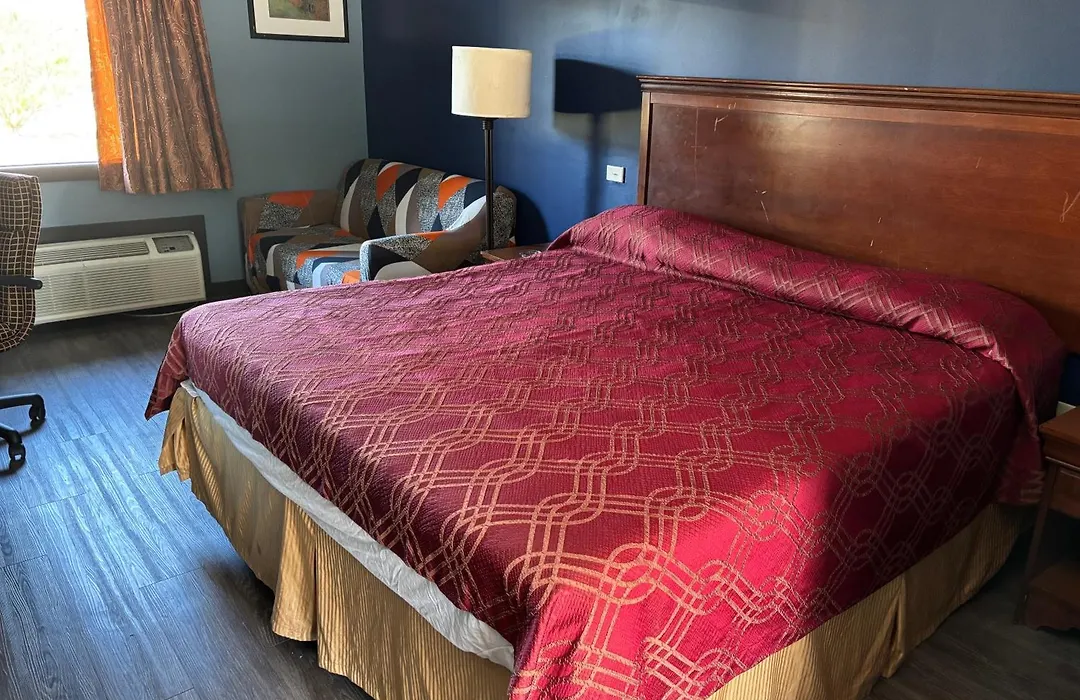 Budget Inn Express-1