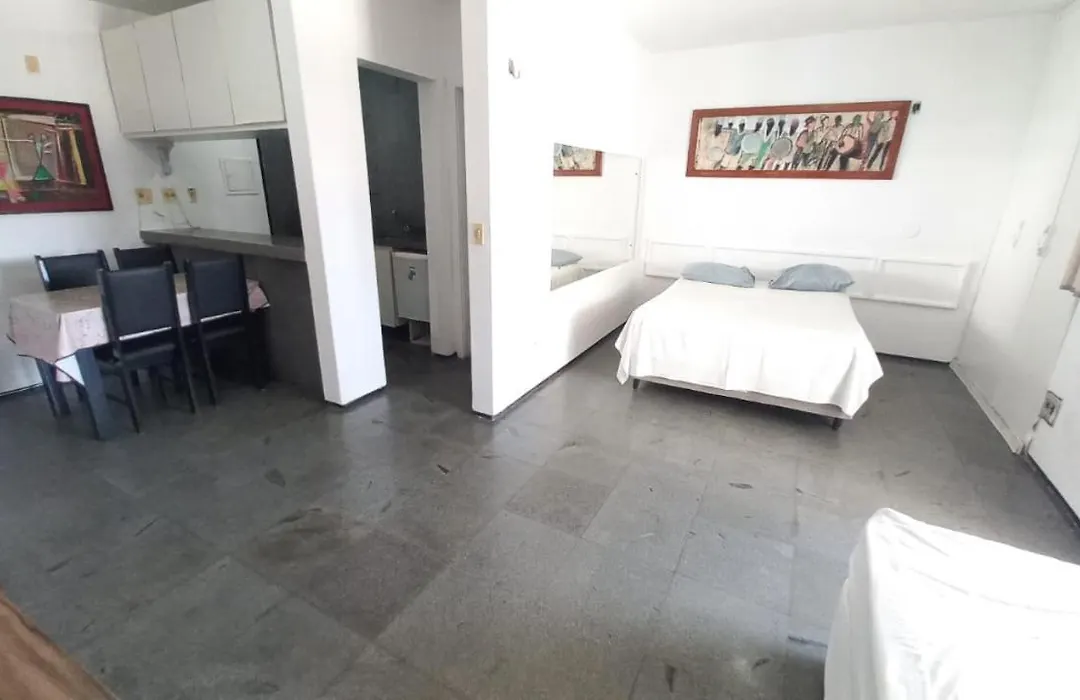 Via Venetto Flat-1