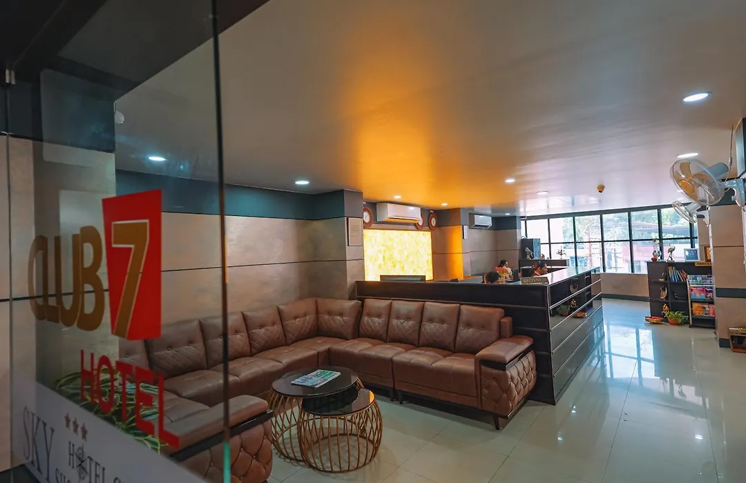 Club7 Hotel-1