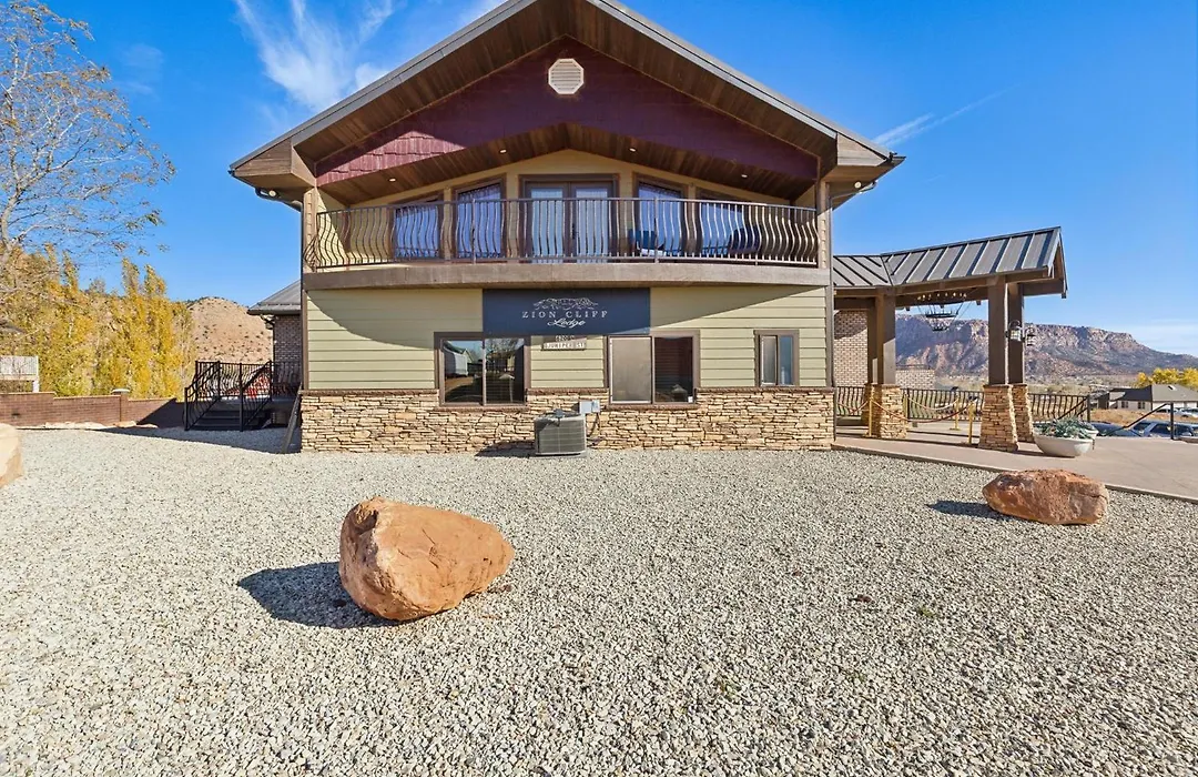 Zion Cliff Lodge-1