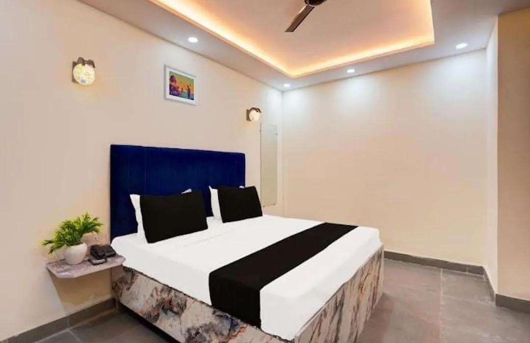 Hotel City Palace-1