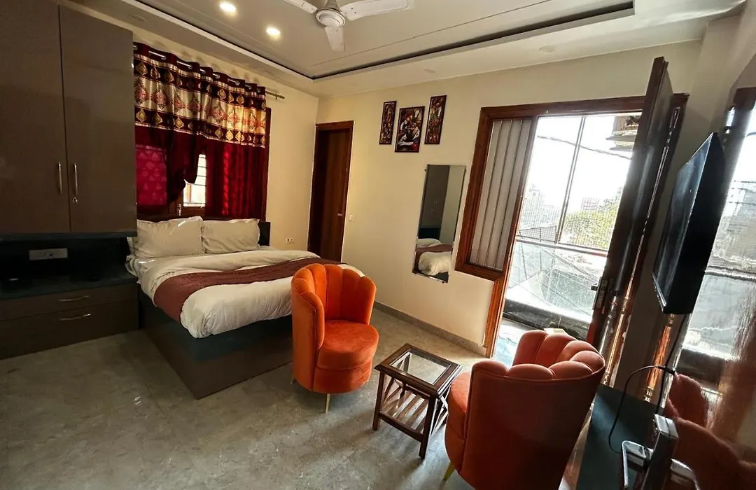Hotel Blue Diamond-1