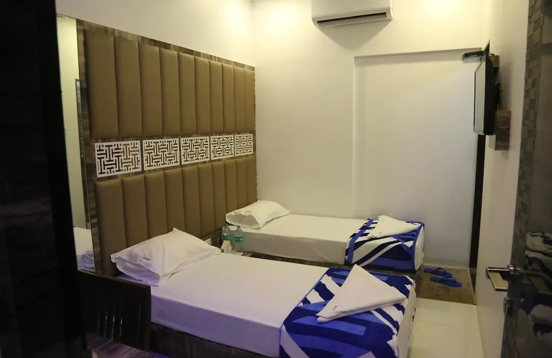 Hotel Magnum Airport T-2-1