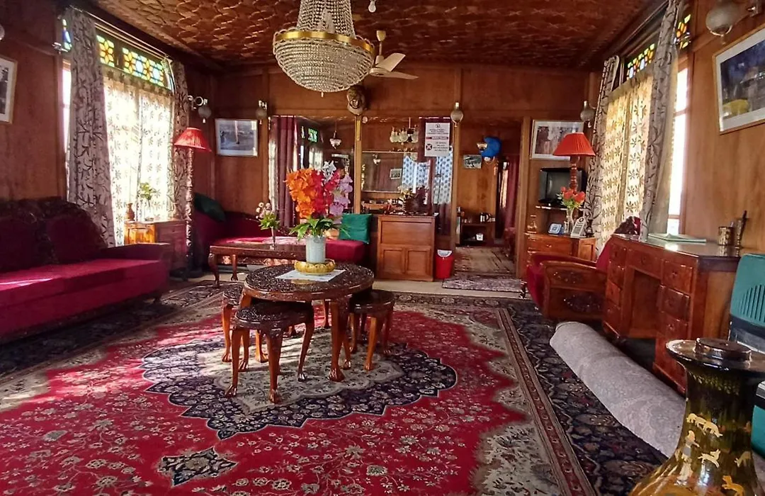Houseboat Sheikh Palace-1